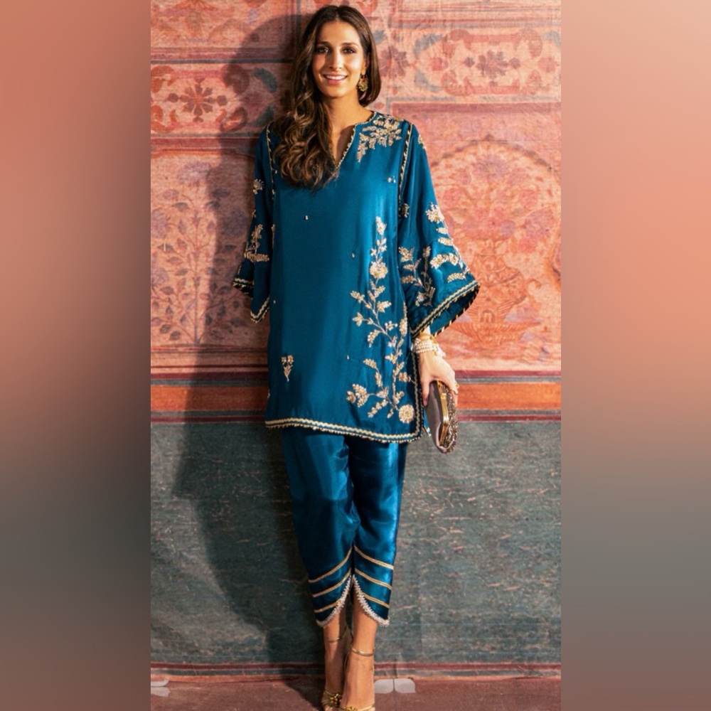 Zainab Zulfiqar Pakistani salwar kameez